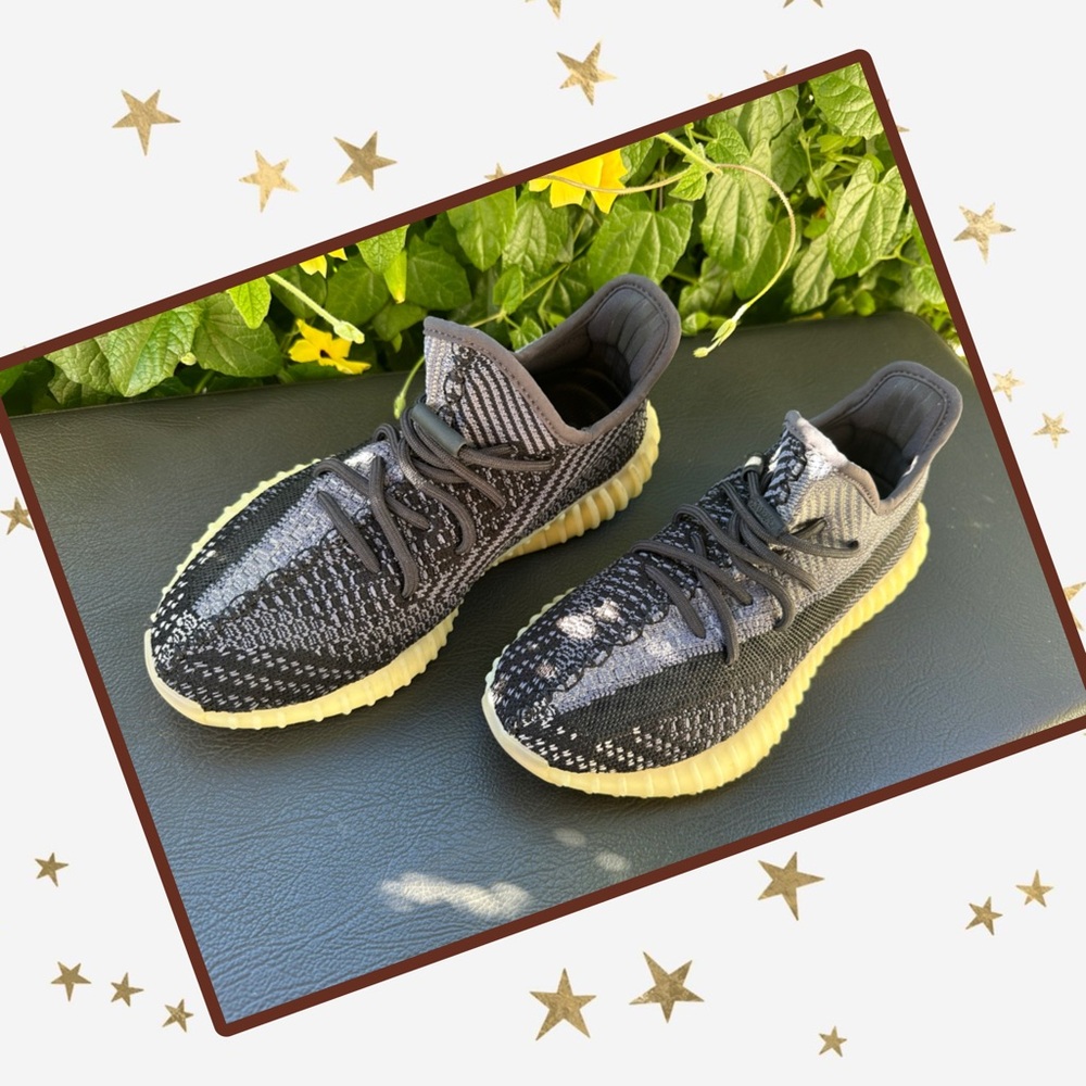 Adidas Yeezy's Boost Sneakers